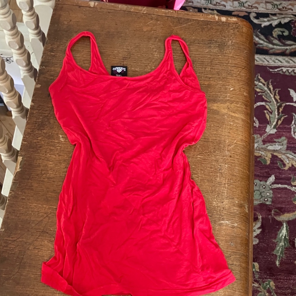 Women's Red Tank Top 3/10$ - Picture 4 of 4